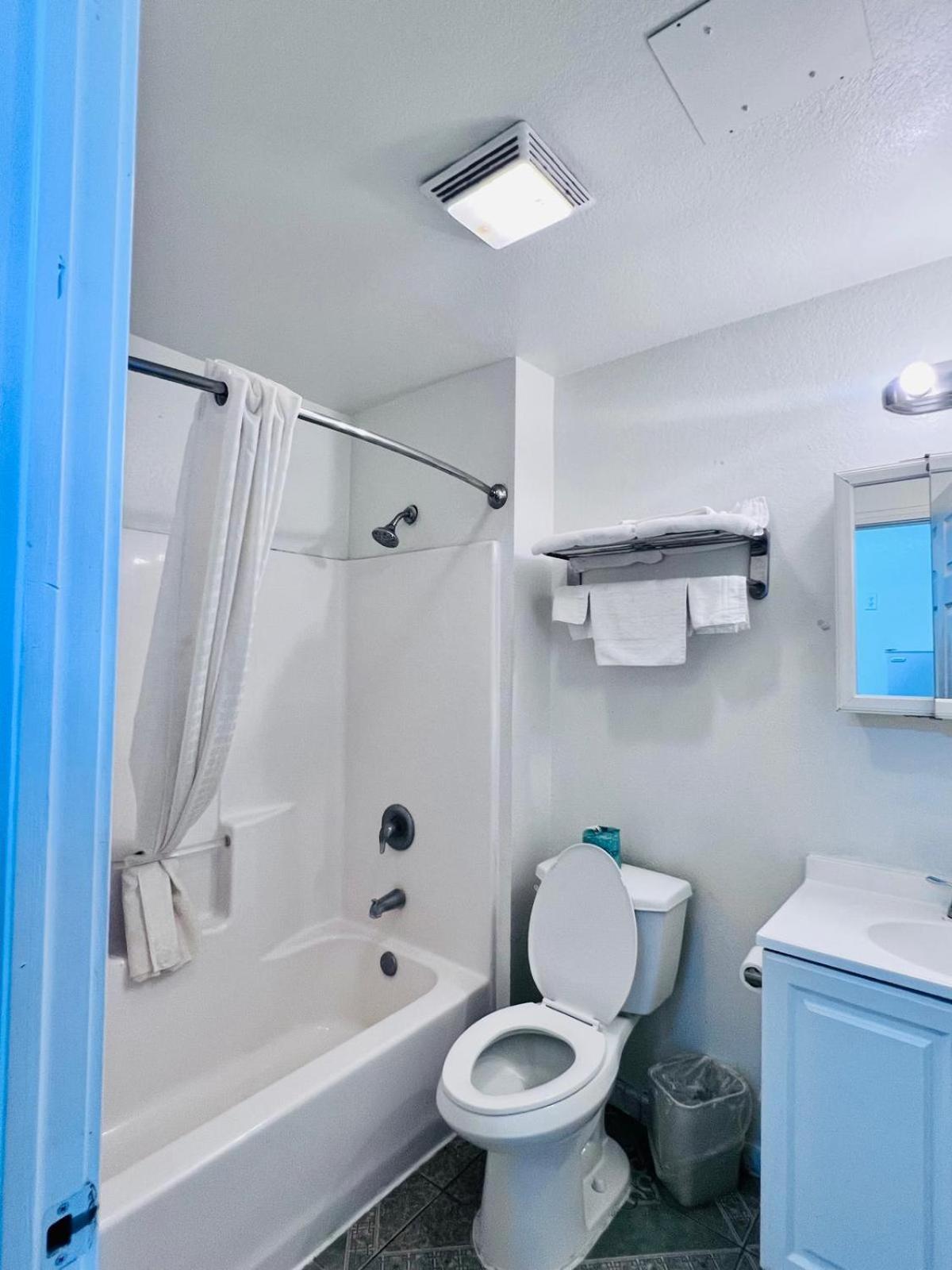 Oyo Garden Inn And Suites Pearsall I-35 East Ngoại thất bức ảnh